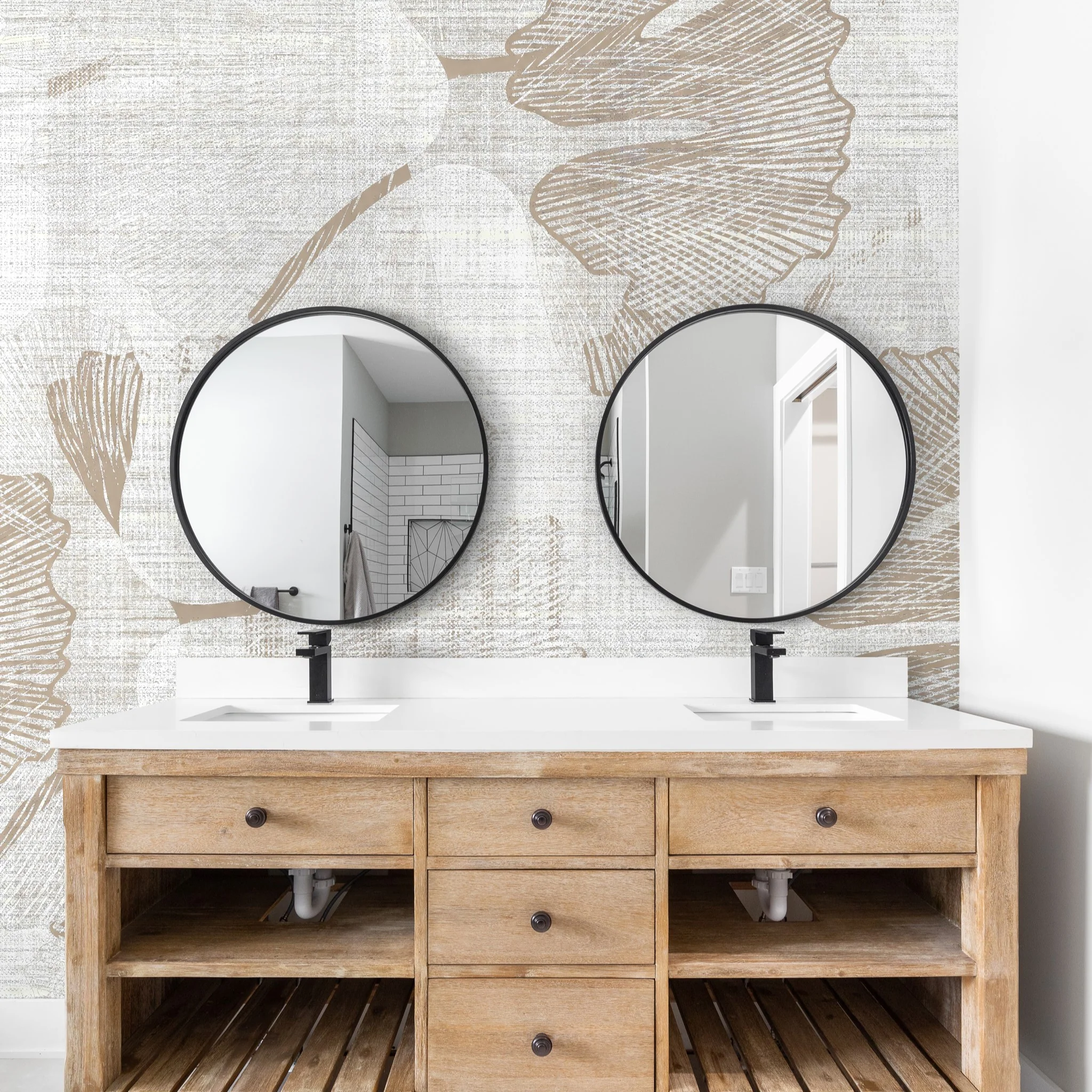 Gayle Wallpaper - 8 FT H X 45.9 FT W LUXE P&S - Image 3